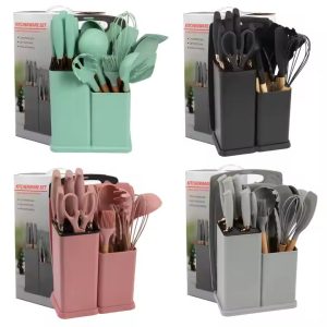 High Quality 19 Piece Silicone Kitchen Utensil Set With Wooden Handle and Cuttings Board Storage Bucket Kitchen Gadget Set